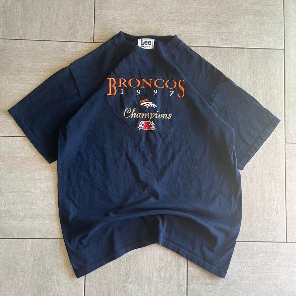 Vintage Navy Denver Broncos 1997 Champions tee